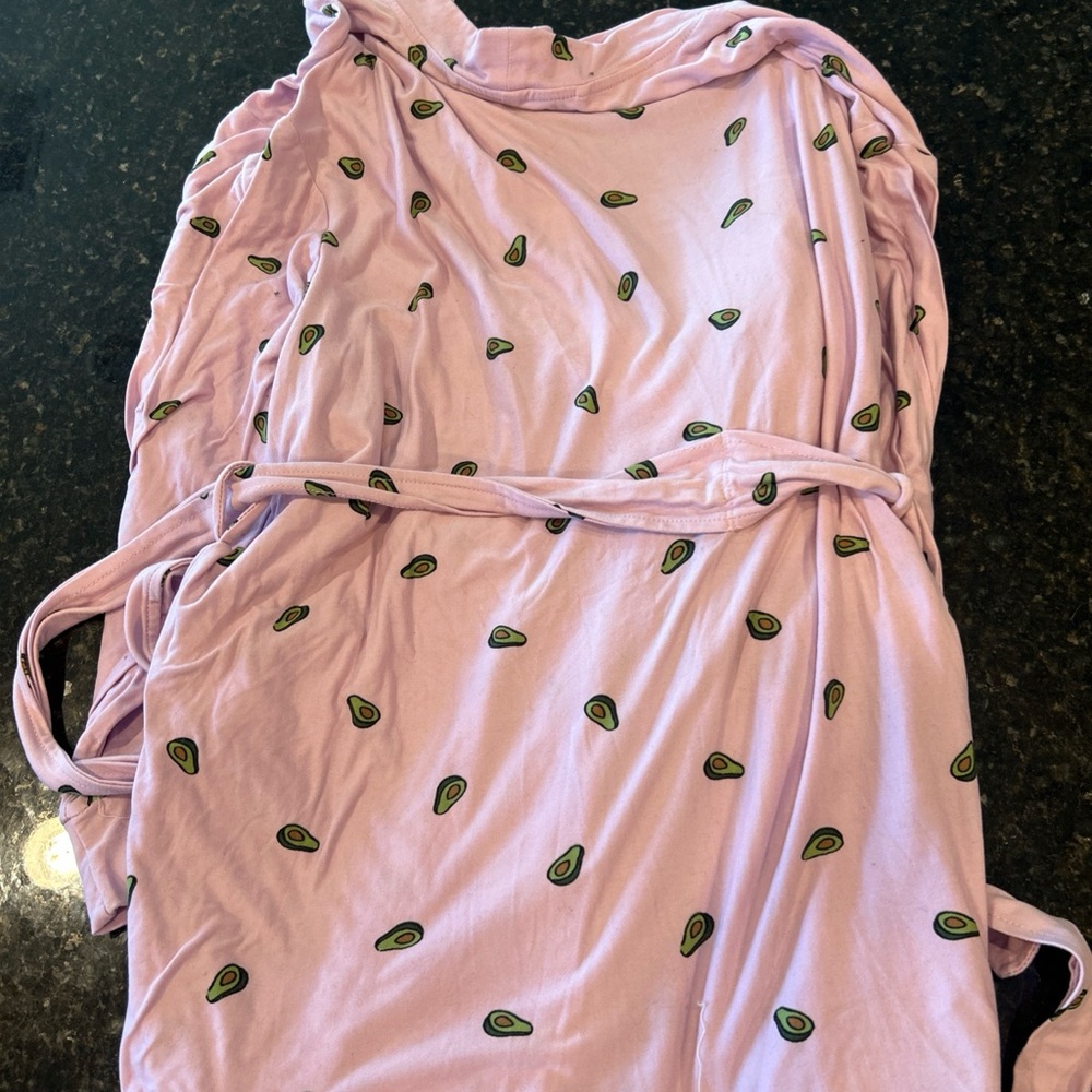 Wallflower Light Pink Avocado Patterned Robe - Picture 6 of 6